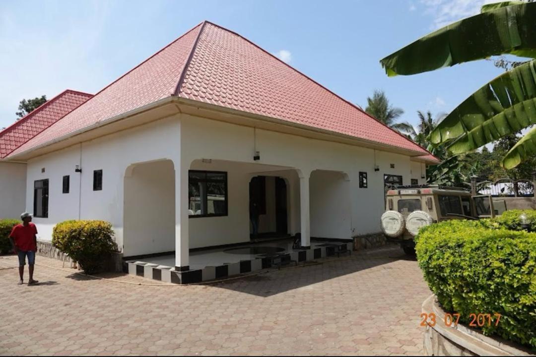 Parkbridge Resort Mto wa Mbu Exterior photo